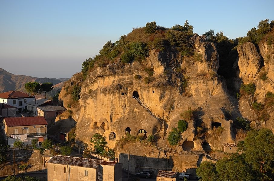 PIETRAPAOLA-GROTTE-271026