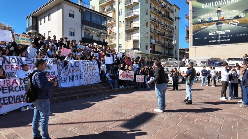 PROTESTA STUDENTI